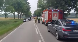 Czołówka o świcie. Sześć osób w szpitalu, w tym dwoj&hellip;