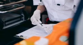 Cyfrowa karetka w Polsce. Jak EDM i telemedycyna zmieniają nowoczesny ambulans?