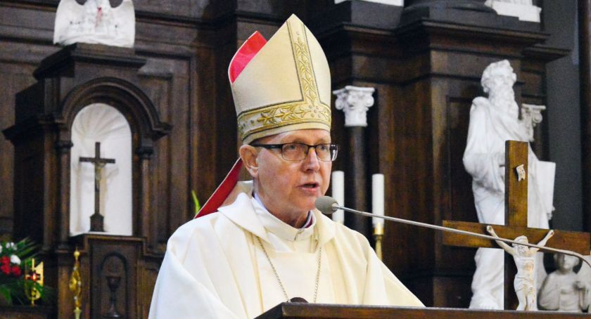 Biskup Płocki odwołuje ogólną dyspensę
