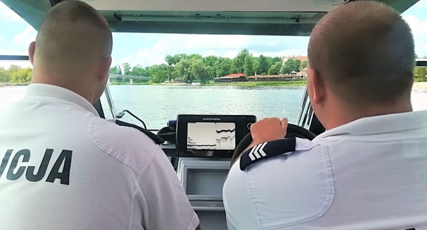 Woda to żywioł – nie łączmy alkoholu ze sportami wodnymi