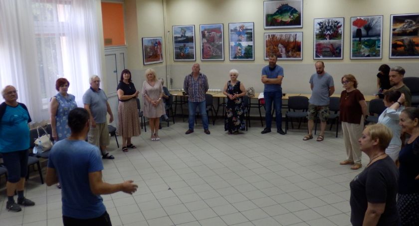 Warsztaty teatralne – ciało w przestrzeni publicznej
