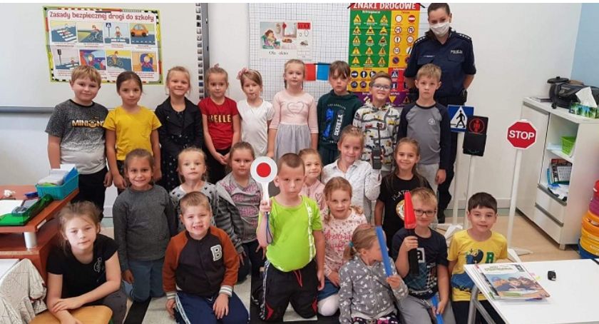 Bezpieczeństwo na drodze - spotkania z dzielnicowymi