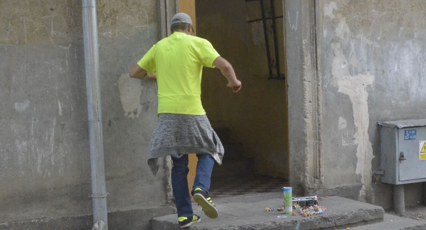 Jak nas nie zaleją, to spalą! - problem z niechcianymi sąsiadami