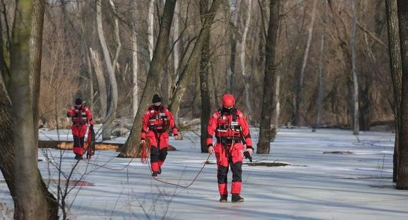 Trzeci dzień poszukiwań Jana Lityńskiego - ratownicy WOPR znaleźli nakrycie głowy AKTUALIZACJA