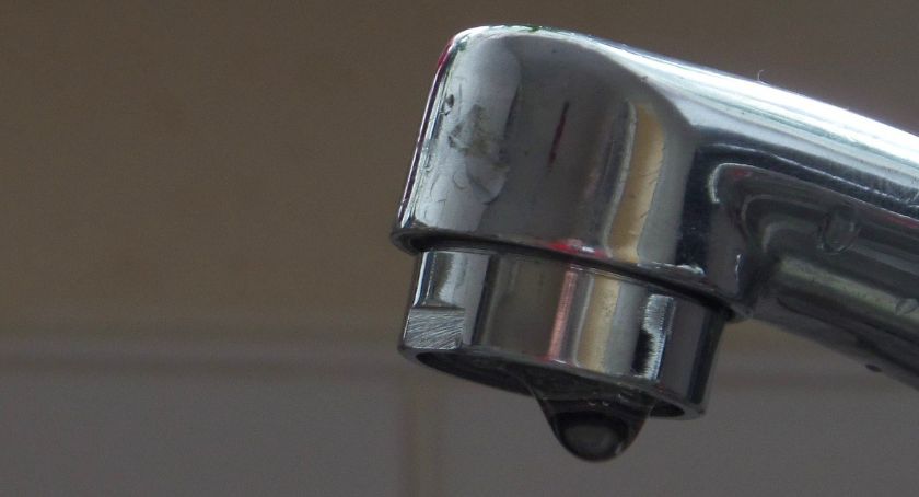 Awaria sieci wodociągowej na Popławach – ile potrwa naprawa?