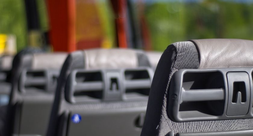 Policja przeprowadza kontrole środkach transportu publicznego