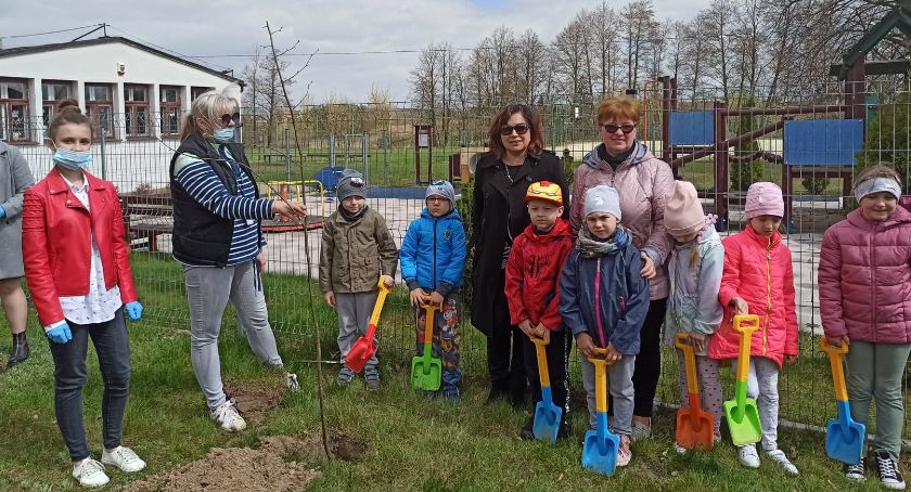 Dzień Ziemi w Zespole Szkolno-Przedszkolnym w Przemiarowie