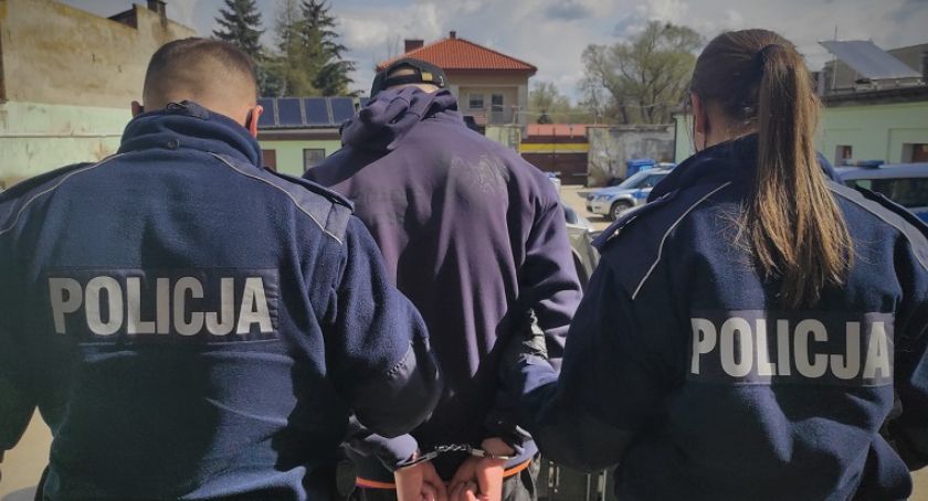 Pułtuscy policjanci zatrzymali poszukiwanego mężczyznę