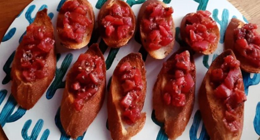 RukOlka gotuje – przepis na bruschettę