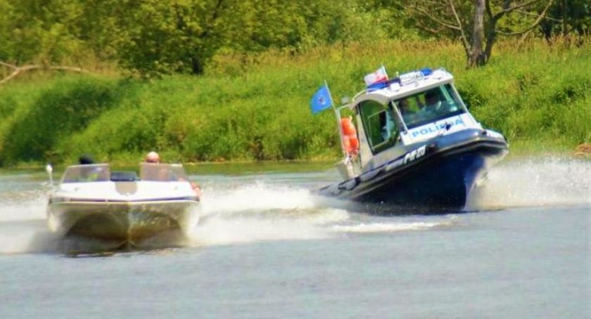 Policja zatrzymała nietrzeźwego sternika