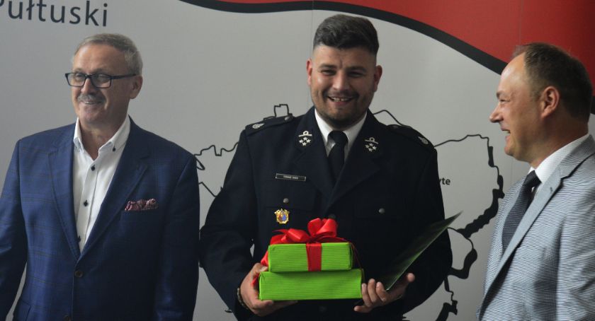 Zarząd Powiatu wyróżnił strażaków
