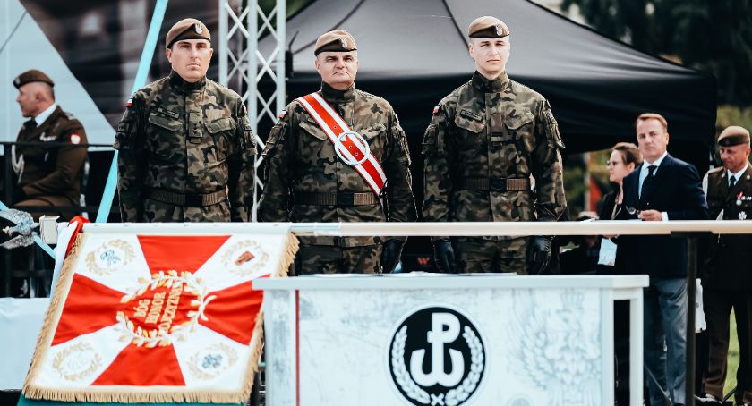 5 Mazowiecka Brygada Oborny Terytorialnej ma swój sztandar