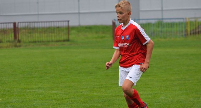 RAPORT LIGOWY MŁODYCH ORŁÓW: Escola pewnie zwyciężyła w stolicy 