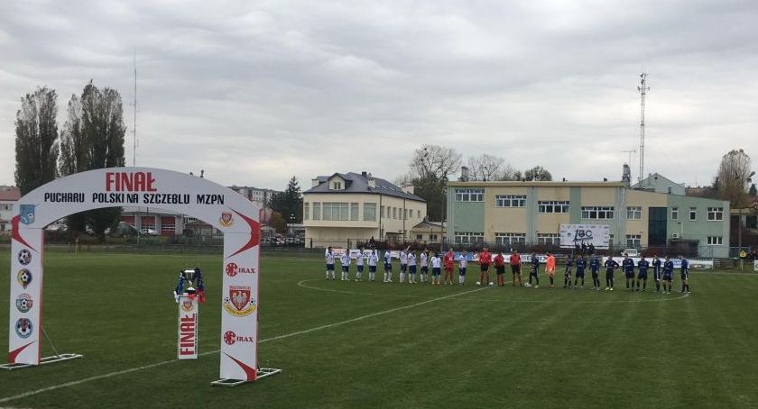 Nadnarwianka Pułtusk - KS CK Troszyn – kibicujemy!