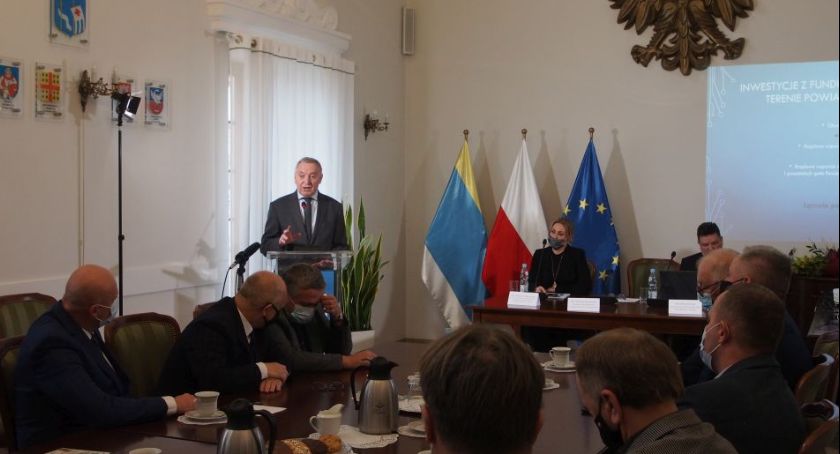 Konferencja poświęcona inwestycjom z funduszy rządowych
