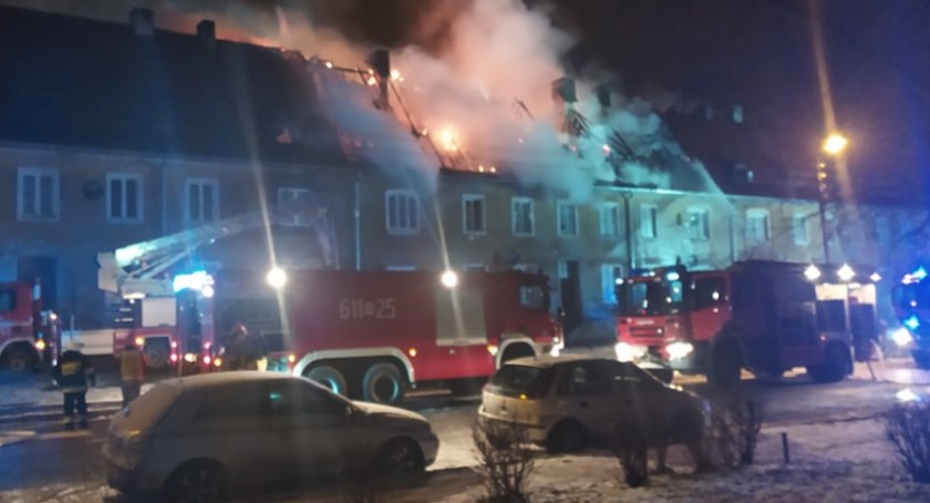 Akcja gaśnicza na Traugutta - ZDJĘCIA CZYTELNIKÓW