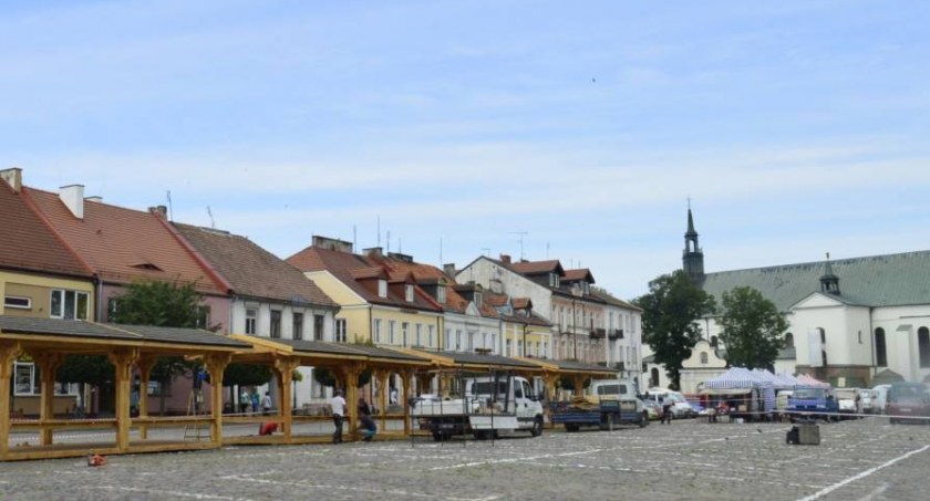 Wróciła opłata targowa