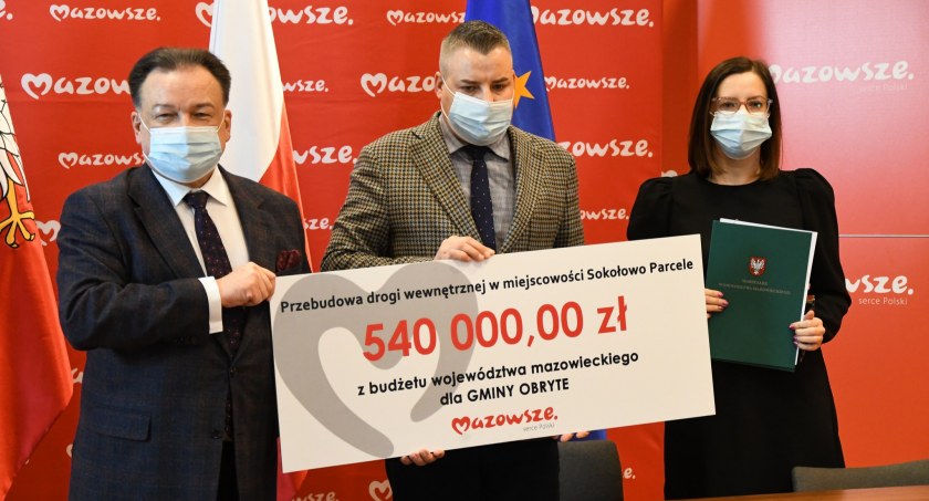 Wójt odebrał ponad pół miliona