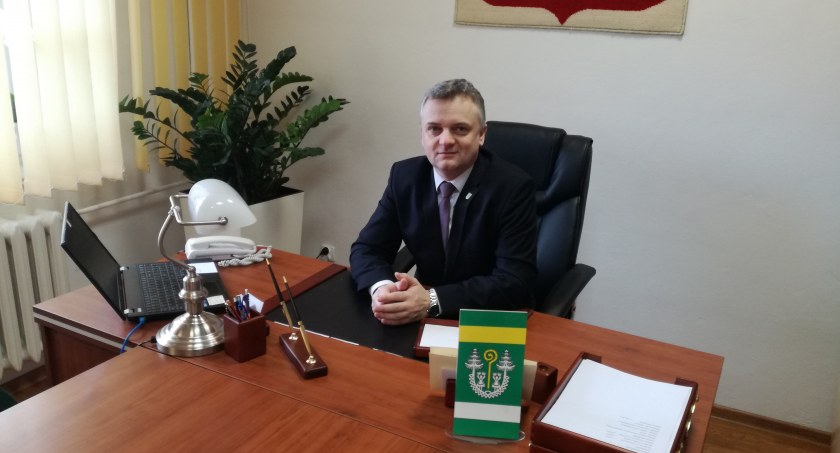 Jesteśmy skuteczni w pozyskiwaniu środków zewnętrznych – rozmowa z Wójtem Gminy Zatory Grzegorzem Falbą