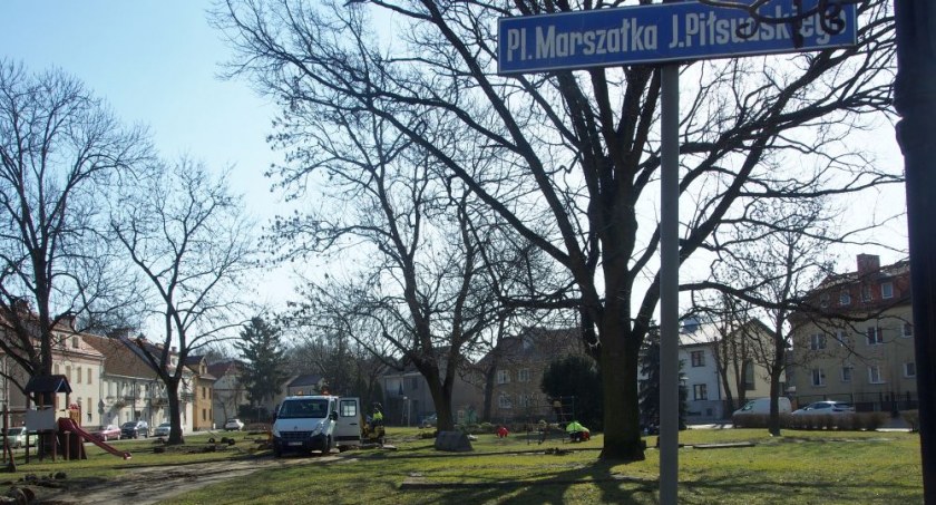 Rozpoczęły się prace na Placu Piłsudskiego