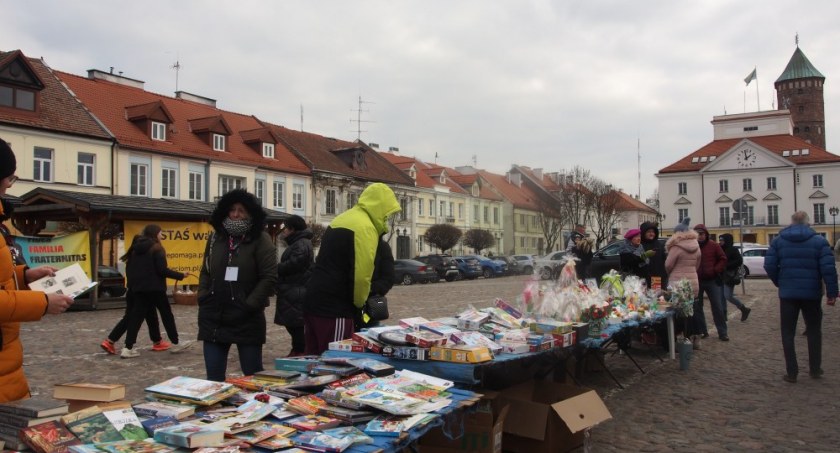 Prawie 40 tysięcy więcej dla Stasia po wczorajszym kiermaszu