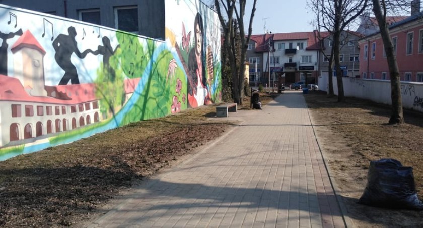 Wiosenne porządki w Pasażu Klenczona