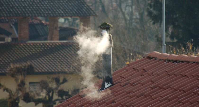Koniec z „kopciuchami” - ostatni dzwonek na wymianę pieca!