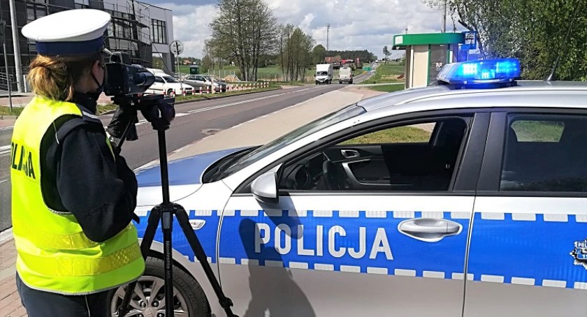 1500 zł i 10 punktów karnych – kolejna pokaźna kara za rażące przekroczenie prędkości