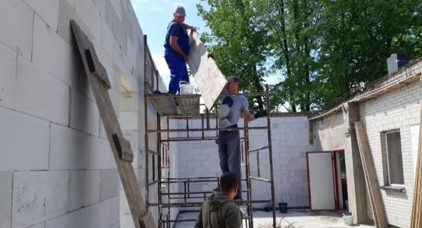 Remiza OSP w Rębkowie się rozbudowuje