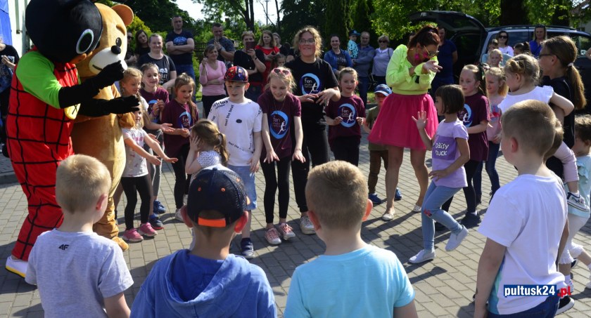 Gminny Dzień Dziecka w Pniewie 