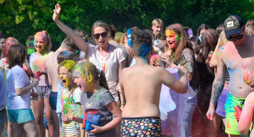 Holi Święto Kolorów na pułtuskiej plaży