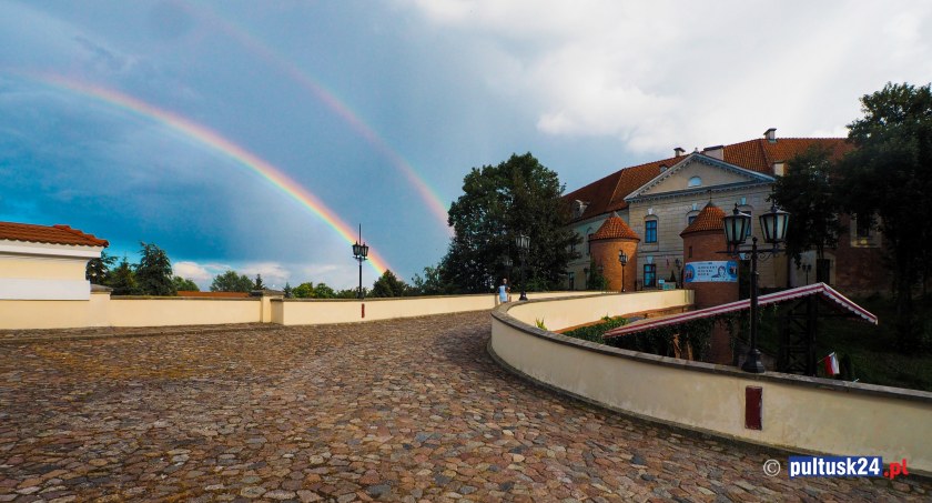 Tęcza nad Domem Polonii