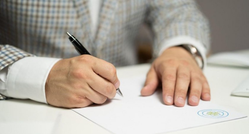 Burmistrz powierzył obowiązki nowej pani dyrektor