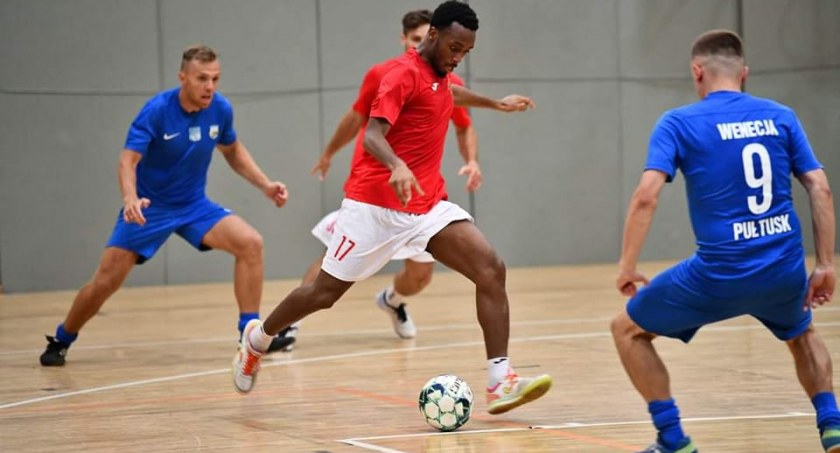 FUTSAL: Wenecja Pułtusk zmierzyła się z łódzkim Widzewem