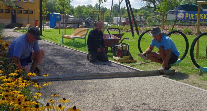 Jak powstają nowe ścieżki na przystani