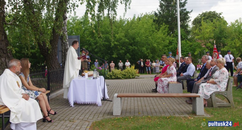 Uroczystość patriotyczna przy 100-letnim pomniku w Prusinowicach