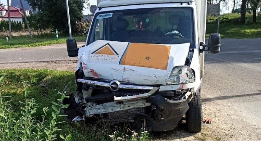 Wypadek w Klukowie, prawdopodobnie są ranni, droga zablokowana