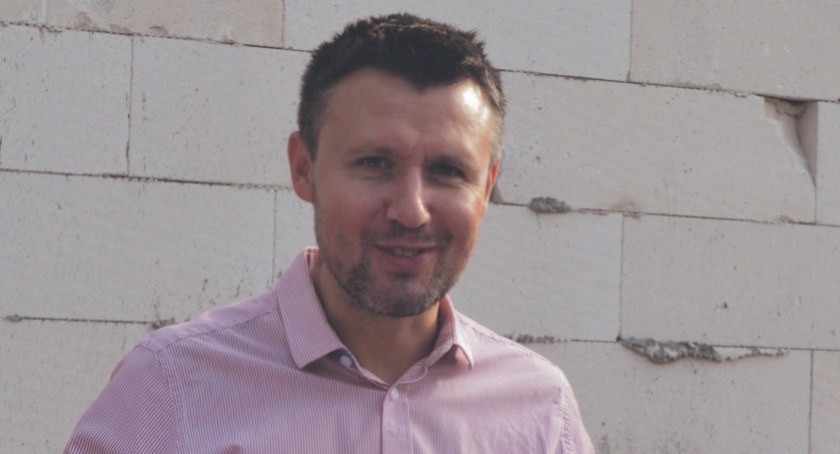 A jednak – Kamil Grabowski dyrektorem Jedynki