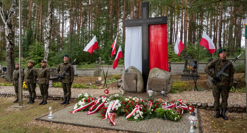 Ja co roku, na zambskim cmentarzu… ZDJĘCIA, FILM