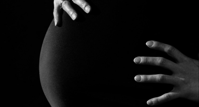 Od dziś obowiązuje rejestr ciąż – co o tym myślicie? Weekendowa sonda PGP