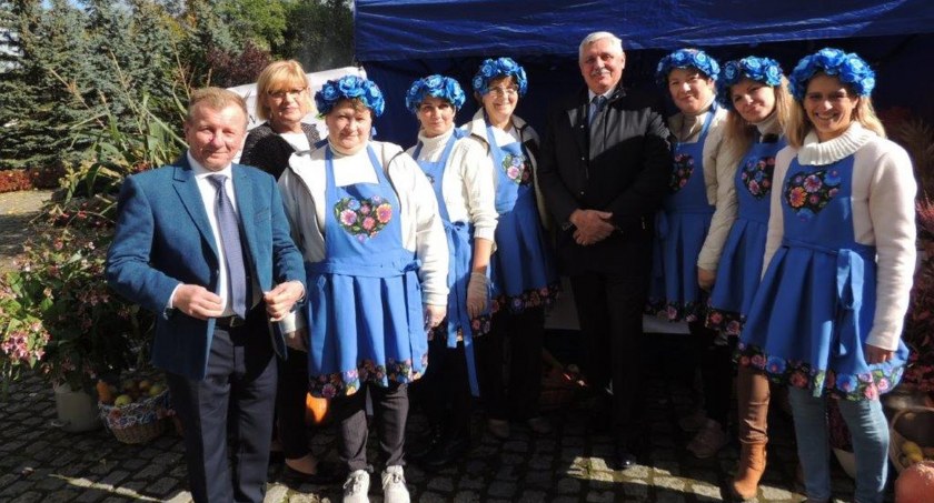 Piknik rodzinny w dworku w Strzegocinie