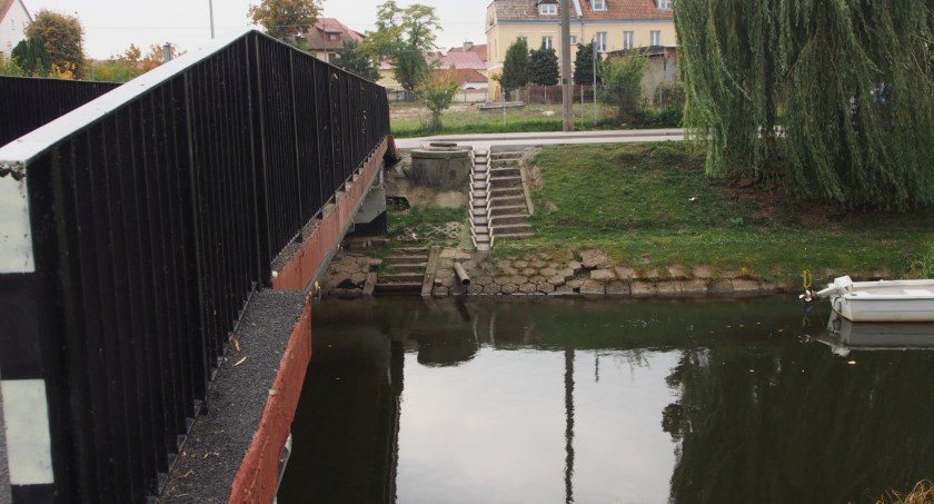 W biały dzień wyjął broń i strzelał!