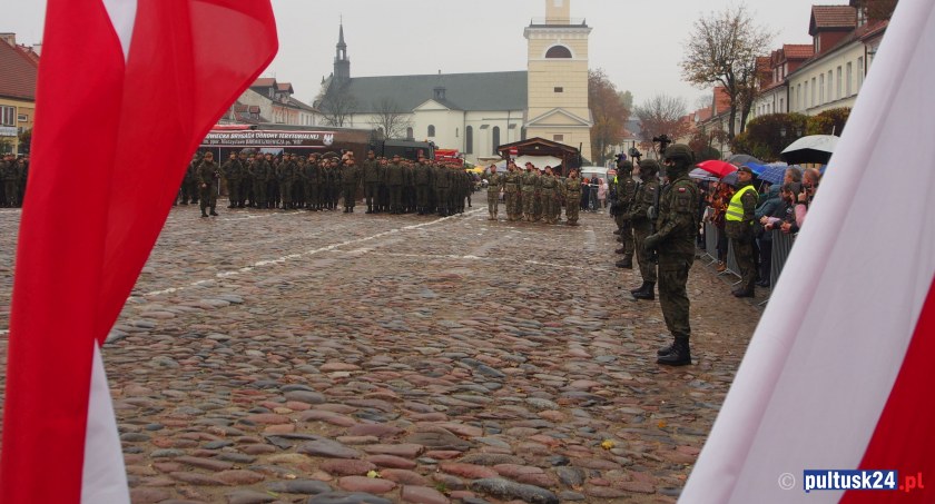 Żołnierska przysięga na pułtuskim rynku