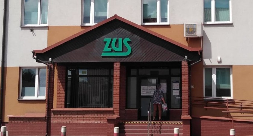 ZUS zaprasza na dyżury telefoniczne