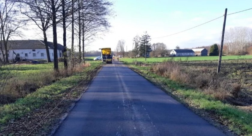 Rozpoczęła się modernizacja dróg na terenie gminy Winnica