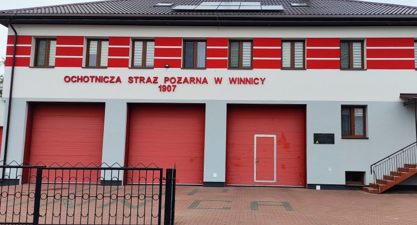 Ocieplenie i nowa elewacja budynku OSP w Winnicy