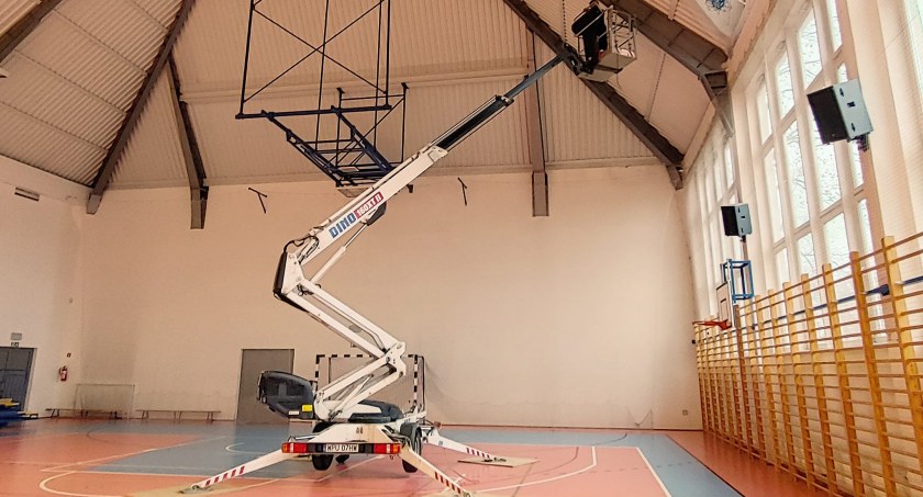 Nowe oświetlenie w hali sportowej Jedynki