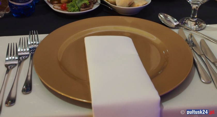 Studniówkowe menu, czyli co jedli maturzyści z Ruszkowskiego na swoim balu
