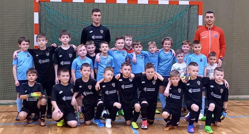 Młode Orły: Żaki na sparingu z Makowską Akademią Sportu
