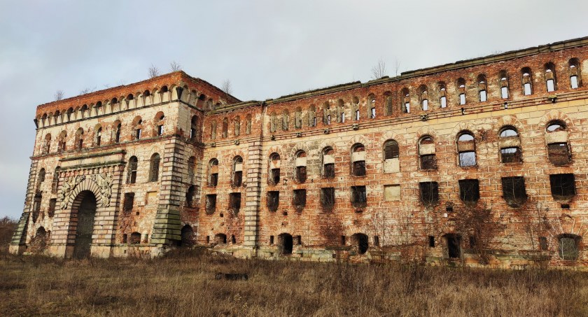 Zamek Horeszków w ruinie